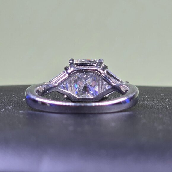 2 ct Moissanite 925 Silver Ring Size 7 - Picture 5 of 9